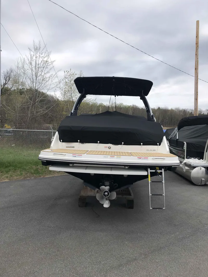 Slide: The Image of Sea Ray 280SLX 2021 - 5