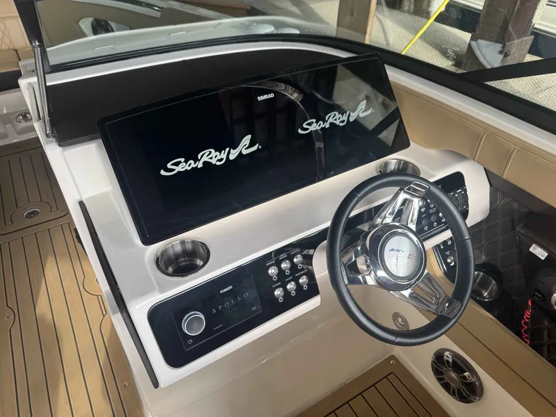 Slide: The Image of Sea Ray 280SLX 2021 - 9