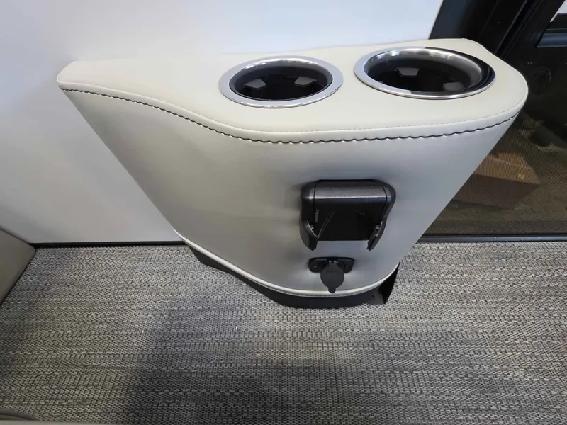 Slide: The Image of Barletta Cabrio 24QC 2026 - 11