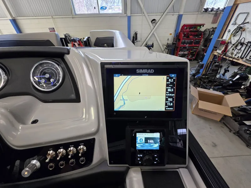 Slide: The Image of Barletta Cabrio 24QC 2026 - 16