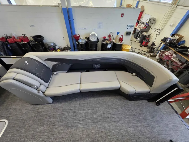 Slide: The Image of Barletta Cabrio 24QC 2026 - 21