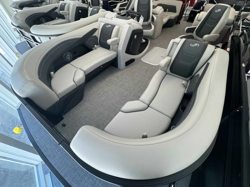 Slide: The Image of Barletta Cabrio 22QC 2026 - 12