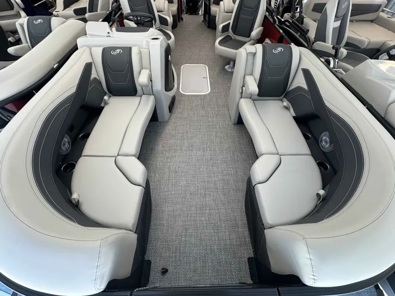 Slide: The Image of Barletta Cabrio 22QC 2026 - 17