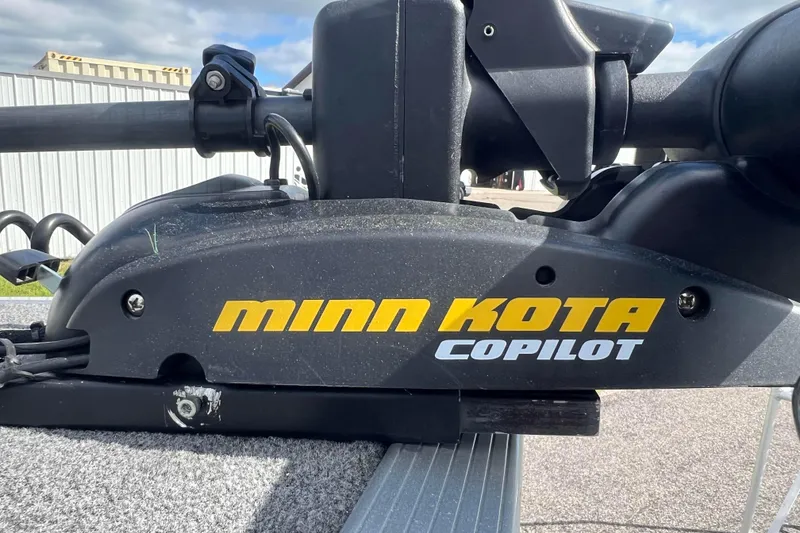 Slide: The Image of Minn Kota Copilot trolling motor on 2011 Alumacraft Classic 165 CS boat. - 18
