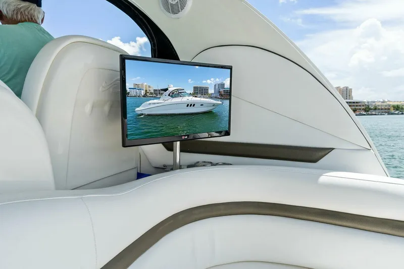 Slide: The Image of 2006 Sea Ray 38 Sundancer 'Ty One On' - 18