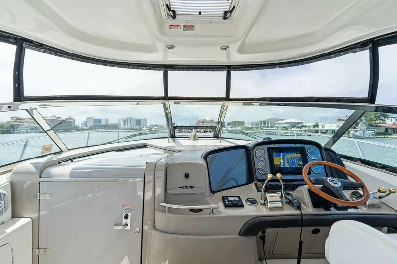 Slide: The Image of 2006 Sea Ray 38 Sundancer 'Ty One On' - 22