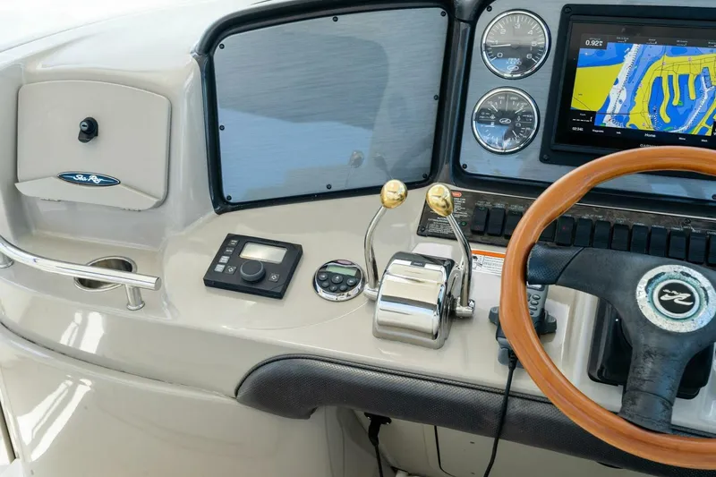 Slide: The Image of 2006 Sea Ray 38 Sundancer 'Ty One On' - 23