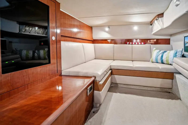 Slide: The Image of 2006 Sea Ray 38 Sundancer 'Ty One On' - 28