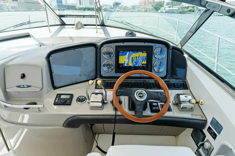 Slide: The Image of 2006 Sea Ray 38 Sundancer 'Ty One On' - 4