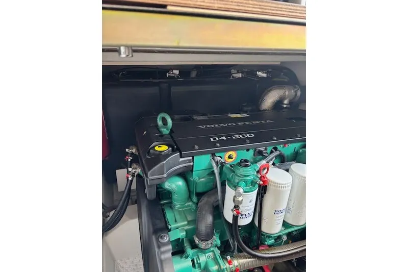 Slide: The Image of Volvo Penta D4-260 engine in 2019 Jeanneau Velasco 37F yacht. - 44