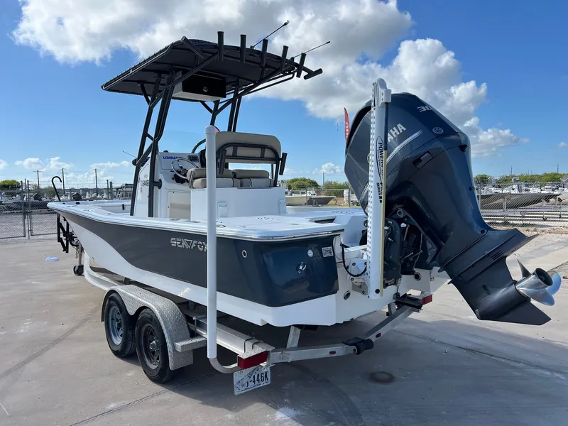 Slide: The Image of Sea Fox 240 Viper 2018 - 12