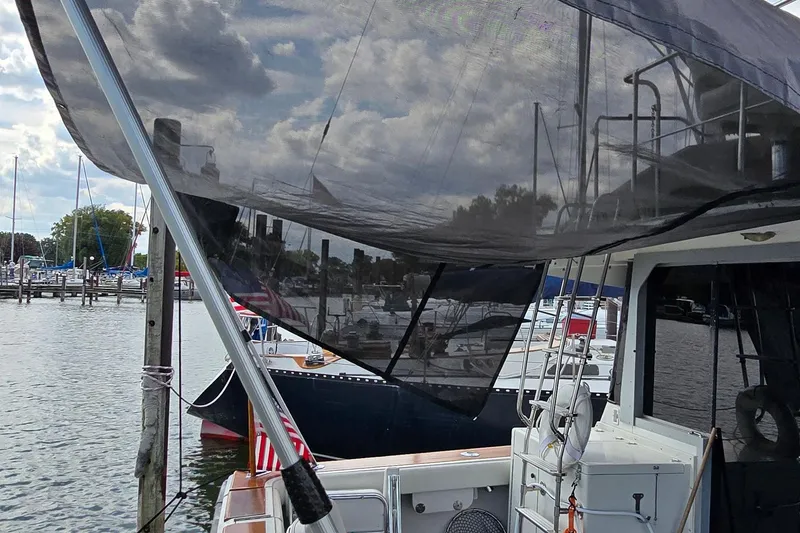 Slide: The Image of Trojan 10.8 Meter Sedan 1987 - 16