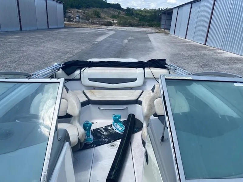 Slide: The Image of Chaparral 216 SSi 2013 - 7