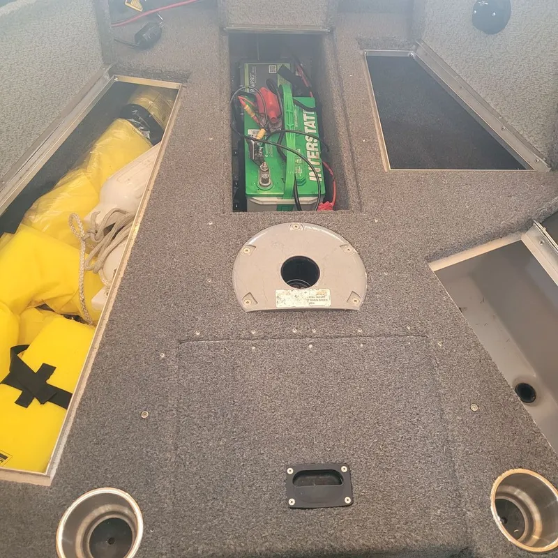 Slide: The Image of Lund 1800 Tyee 2018 - 9