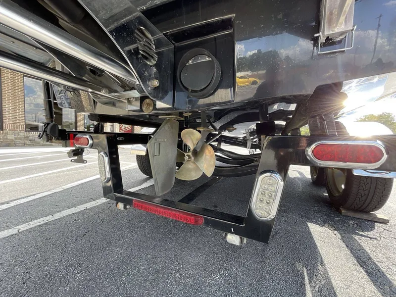 Slide: The Image of Malibu 21 LSV WAKESETTER 2009 - 11