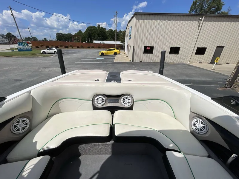 Slide: The Image of Malibu 21 LSV WAKESETTER 2009 - 26