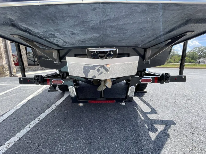 Slide: The Image of Malibu 21 LSV WAKESETTER 2009 - 8