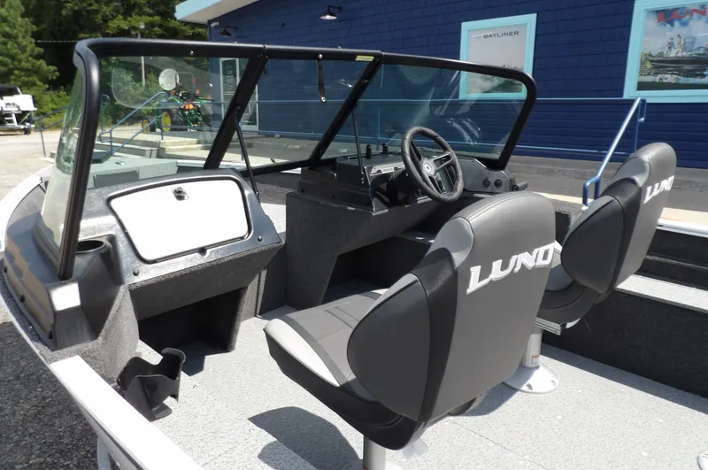 Slide: The Image of Lund 1650 Angler Sport 2024 - 15