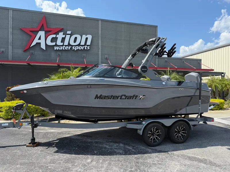 The Image of MasterCraft XT20 2026 - 1