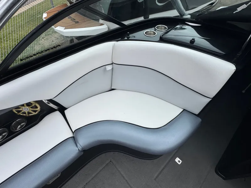 Slide: The Image of Moomba Mobius LSV 2011 - 8