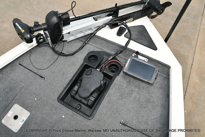 Slide: The Image of Tracker Pro Team 195 Tournament Edition 2021 - 10