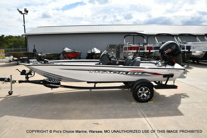 Slide: The Image of Tracker Pro Team 195 Tournament Edition 2021 - 25