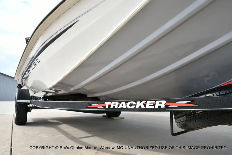 Slide: The Image of Tracker Pro Team 195 Tournament Edition 2021 - 31