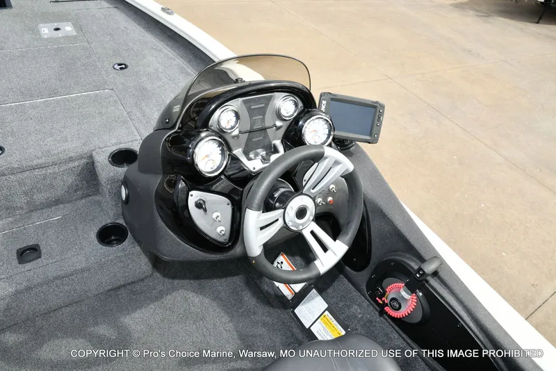 Slide: The Image of Tracker Pro Team 195 Tournament Edition 2021 - 42