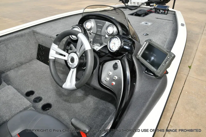 Slide: The Image of Tracker Pro Team 195 Tournament Edition 2021 - 6