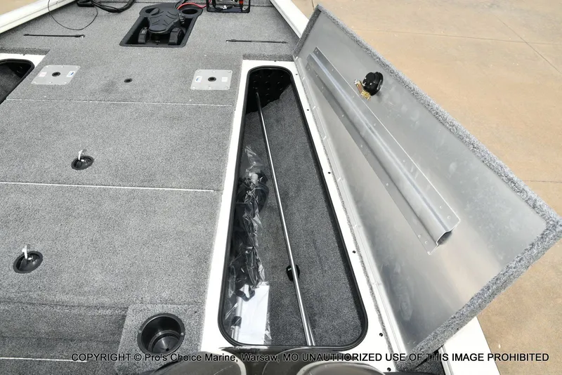 Slide: The Image of Tracker Pro Team 195 Tournament Edition 2021 - 63