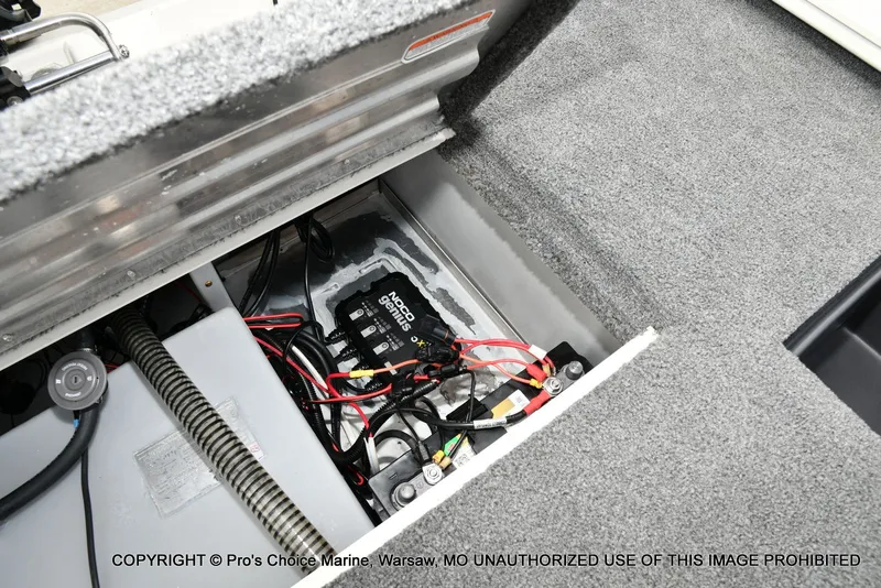 Slide: The Image of Tracker Pro Team 195 Tournament Edition 2021 - 70