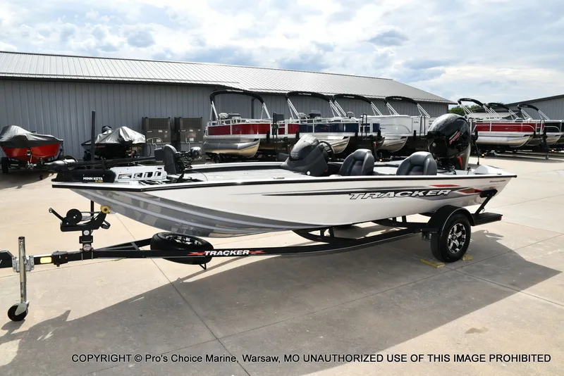 Slide: The Image of Tracker Pro Team 195 Tournament Edition 2021 - 76