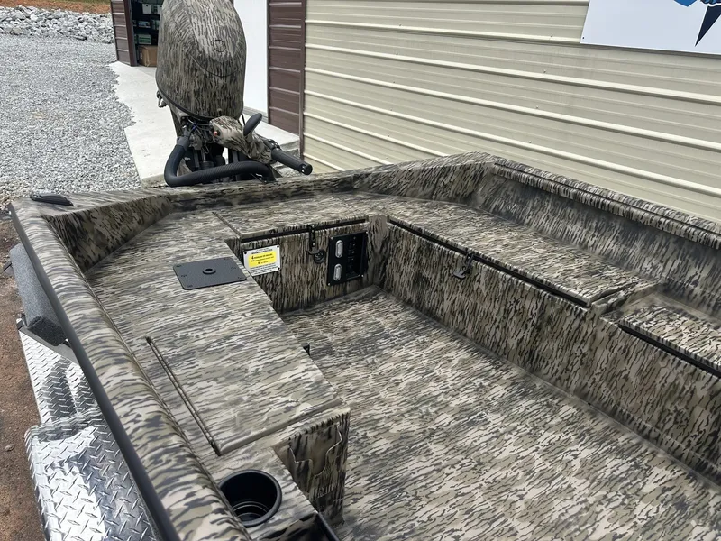 Slide: The Image of Excel Viper F4 1751 2026 - 5