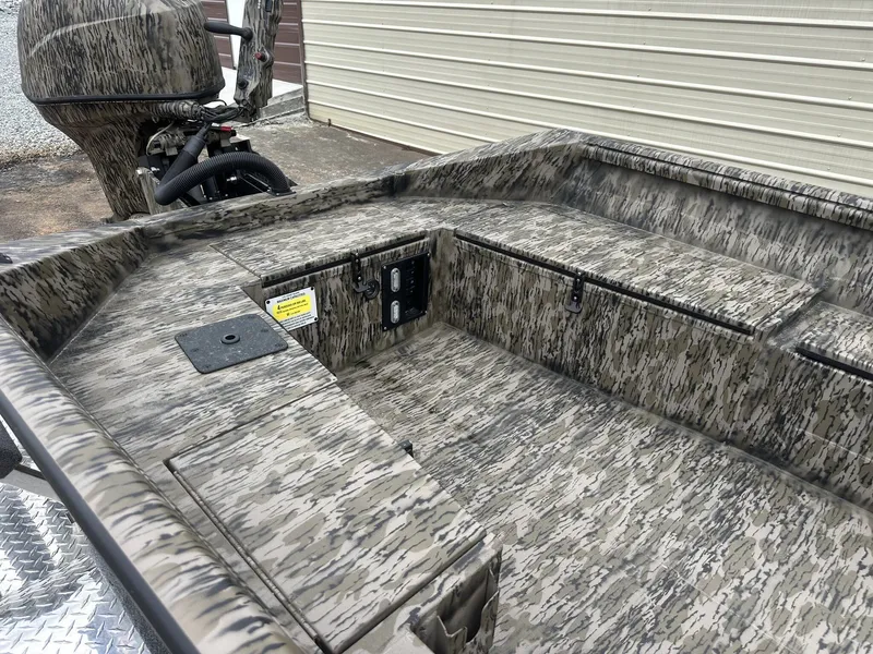 Slide: The Image of Excel Viper F4 1751 2026 - 5