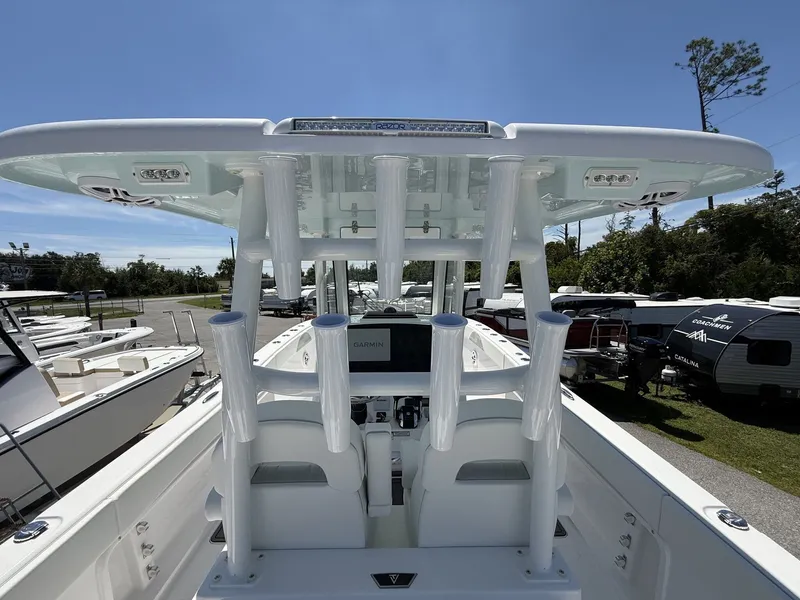 Slide: The Image of Twin Vee GFX2 280 GFX2 2026 - 17