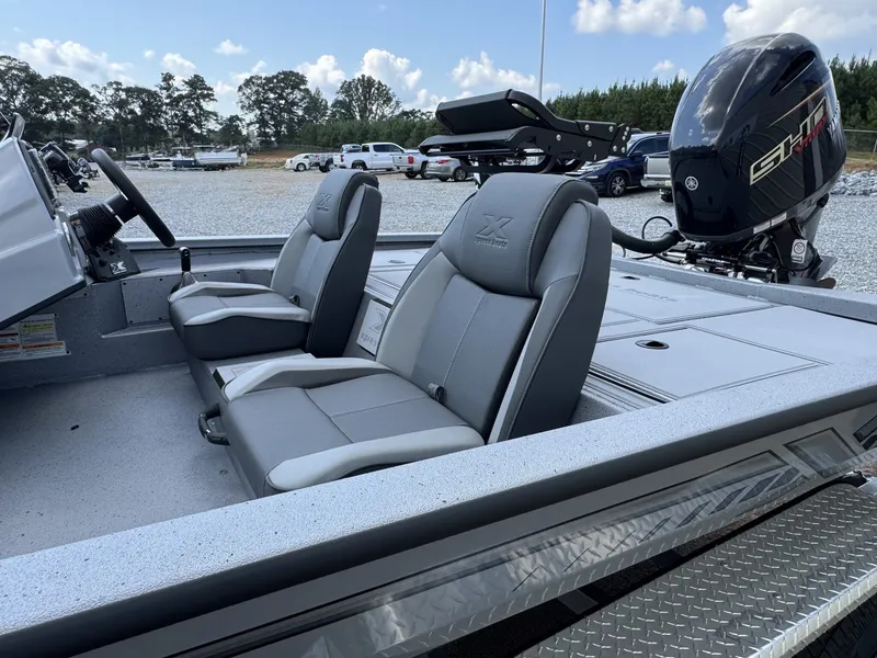 Slide: The Image of Xpress H20C Crappie 2026 - 4