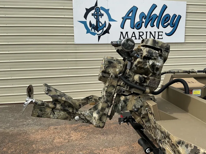 Slide: The Image of Excel 1864 Shallow Water F4 Pro 2026 - 10