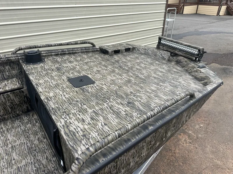 Slide: The Image of Excel Viper F4 1751 2026 - 7