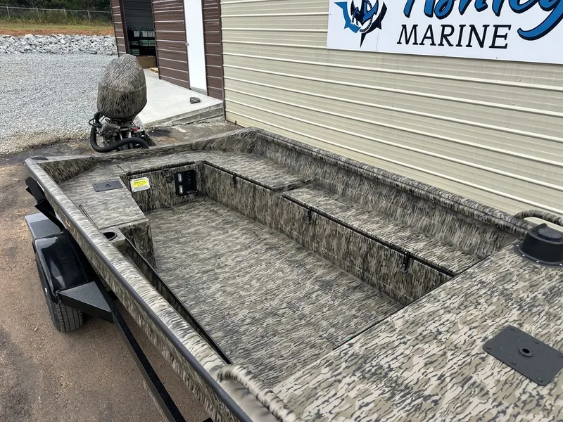 Slide: The Image of Excel 1751 Viper F4 2026 - 4