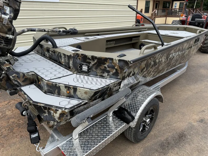 Slide: The Image of Excel 1754 Shallow Water F4 2026 - 4