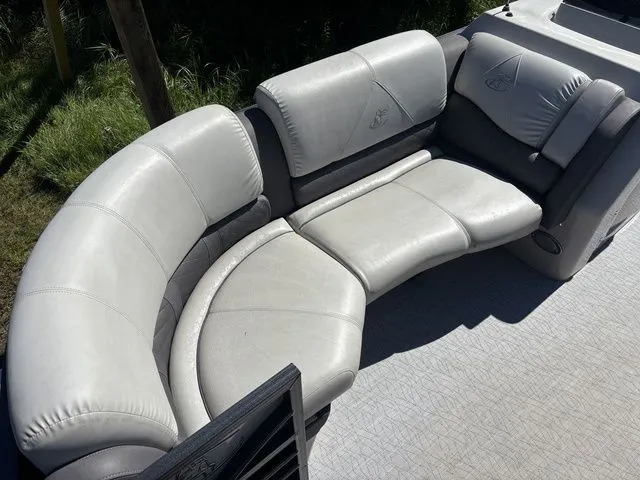 Slide: The Image of Misty Harbor Skye SG S-2385SG 2018 - 10