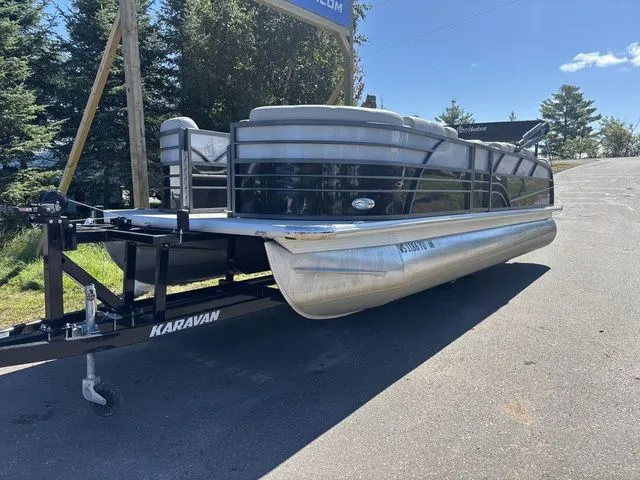 Slide: The Image of Misty Harbor Skye SG S-2385SG 2018 - 7