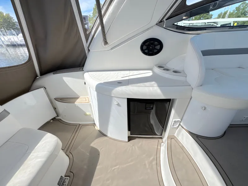 Slide: The Image of Formula 37 Performance Cruiser 2002 - 10