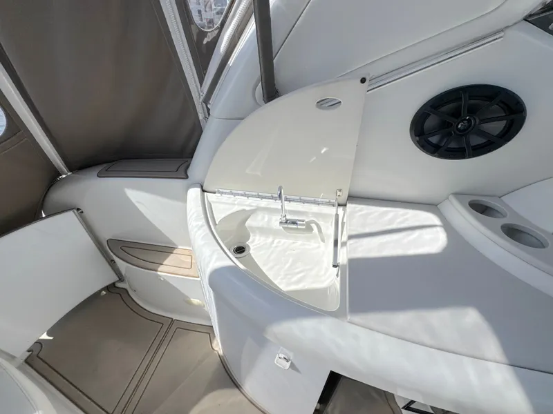 Slide: The Image of Formula 37 Performance Cruiser 2002 - 12