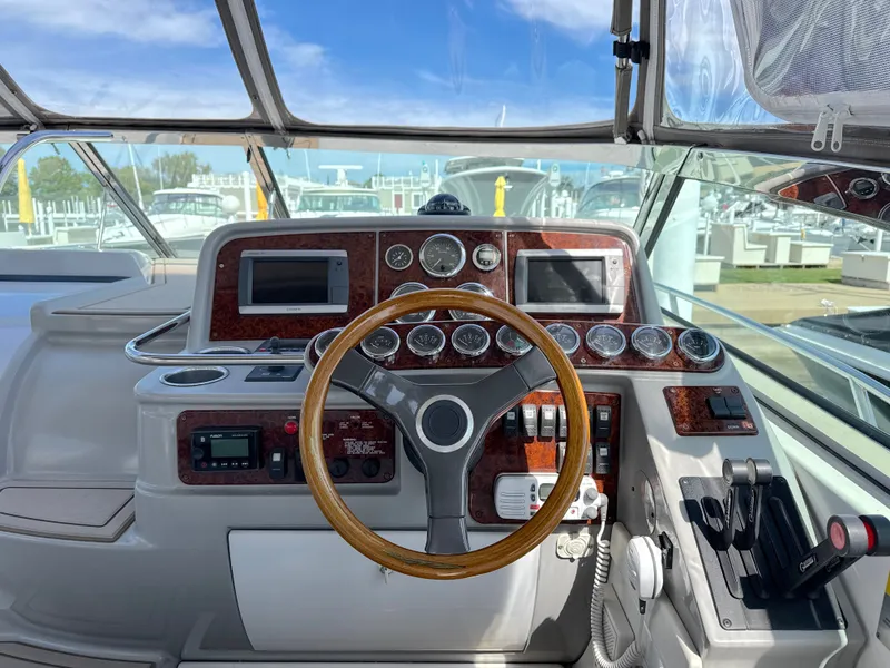 Slide: The Image of Formula 37 Performance Cruiser 2002 - 2