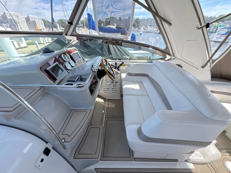 Slide: The Image of Formula 37 Performance Cruiser 2002 - 3