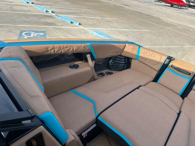 Slide: The Image of Nautique Super Air Nautique G25 Paragon 2026 - 18