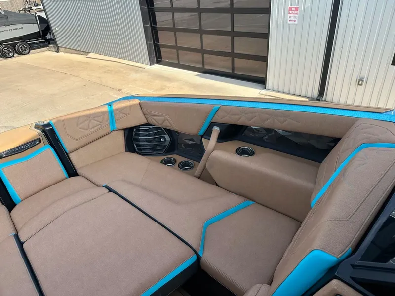 Slide: The Image of Nautique Super Air Nautique G25 Paragon 2026 - 19