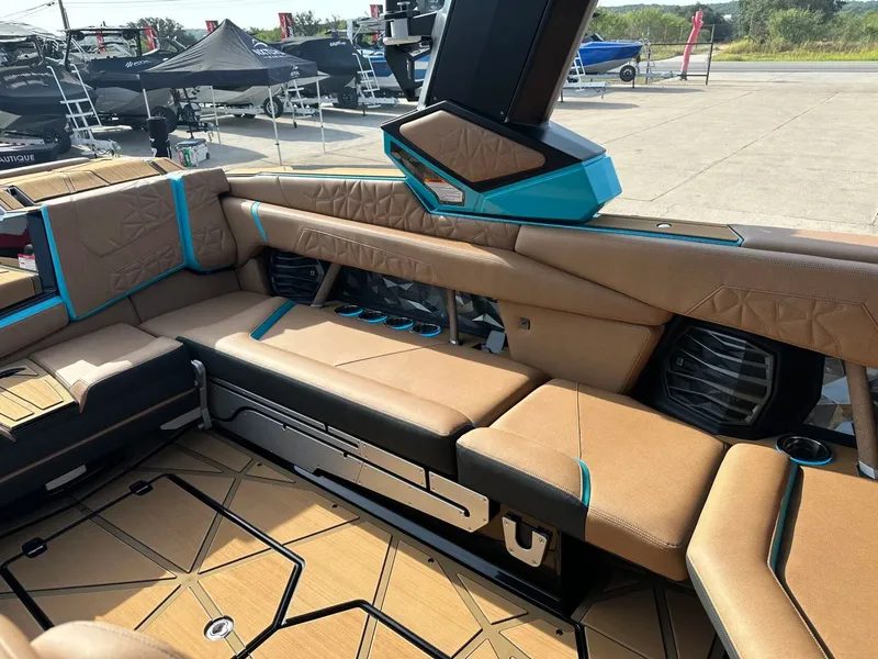 Slide: The Image of Nautique Super Air Nautique G25 Paragon 2026 - 23