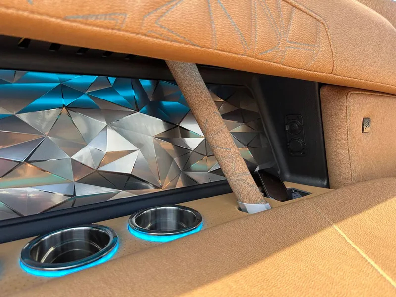 Slide: The Image of Nautique Super Air Nautique G25 Paragon 2026 - 25